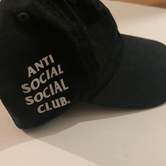 Anti Social Get Weird Hat - Picture 4 of 5